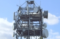 Communications tower