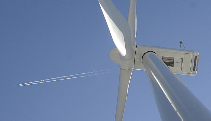 small unlicensed airfield v wind_turbine