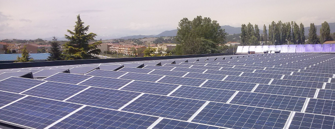 Rooftop PV - French law mandates new commercial roofs to be solar or ‘green’'