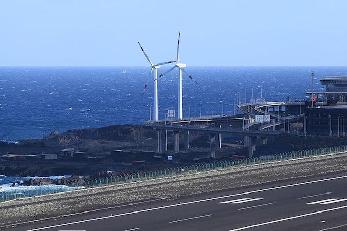 wind turbine airport